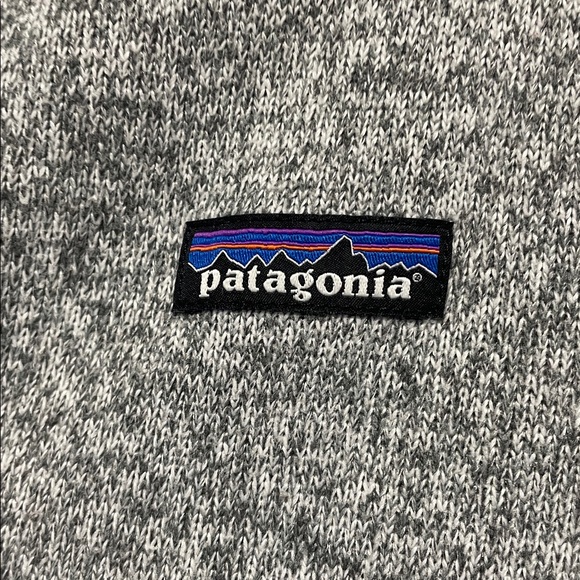 Patagonia Gray Women’s 1/4 zip up Sweater - Picture 3 of 9